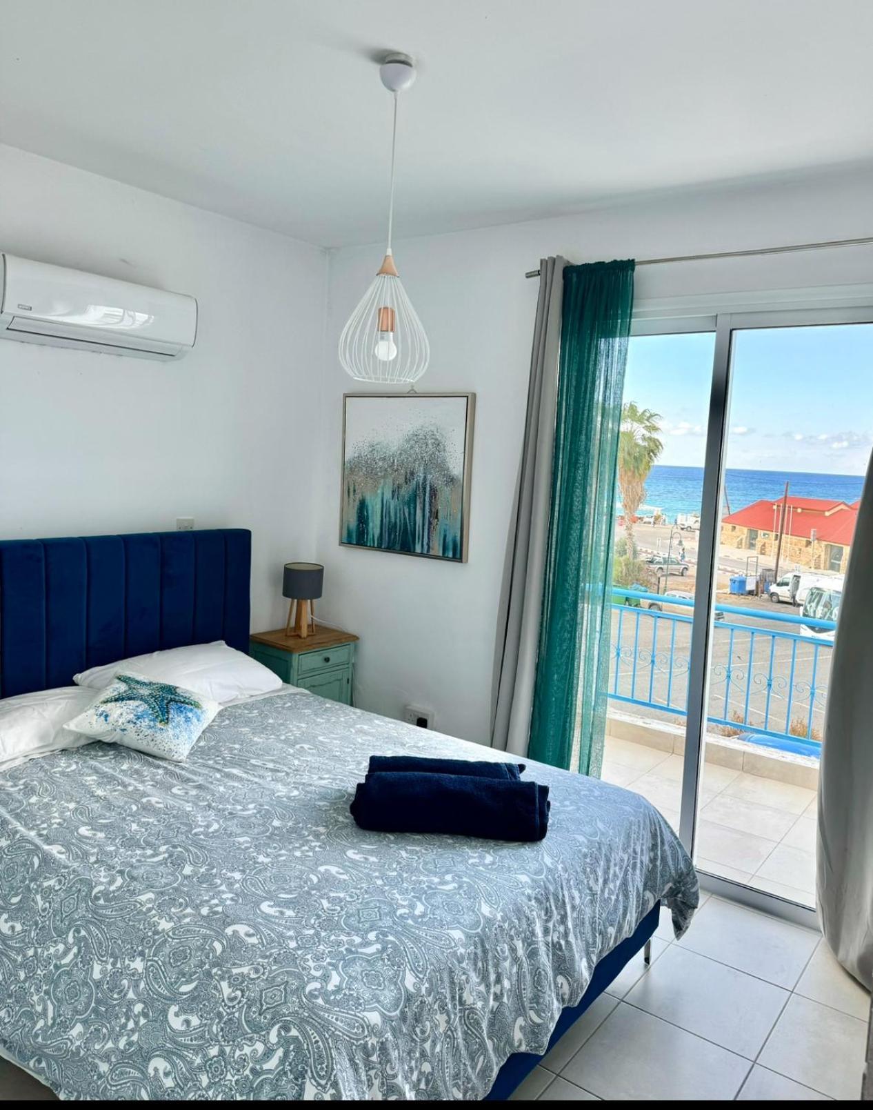 Blue Lagoon Latsi Centre Екстер'єр фото